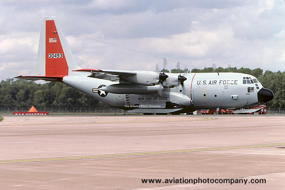 USAF New York ANG 139 AS Lockheed LC-130H Hercules 83-0493 at RIAT Fairford (2004)