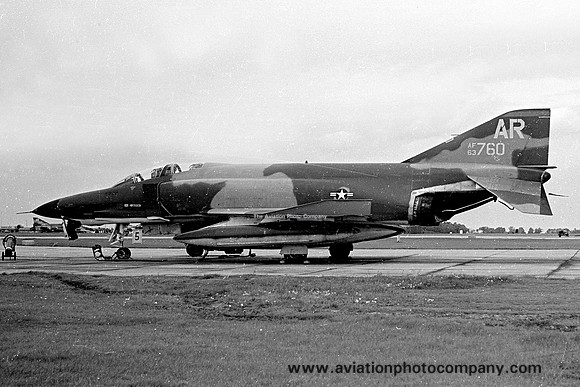 USAF 10 TRW McDonnell RF-4C Phantom 63-7760/AR (1970)