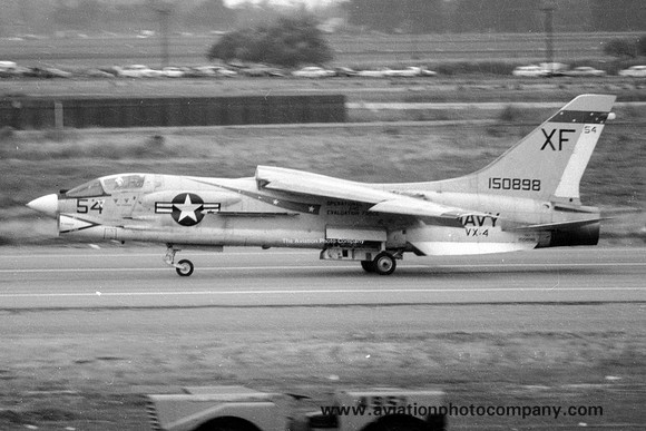 US Navy VX-4 Chance Vought F-8E Crusader 150898/XF-54