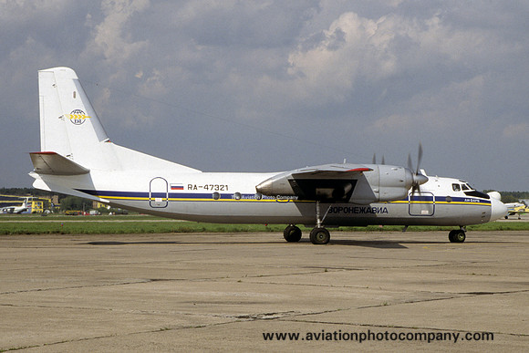 Voronezh Avia Antonov An-24 RA-47321 (1999)