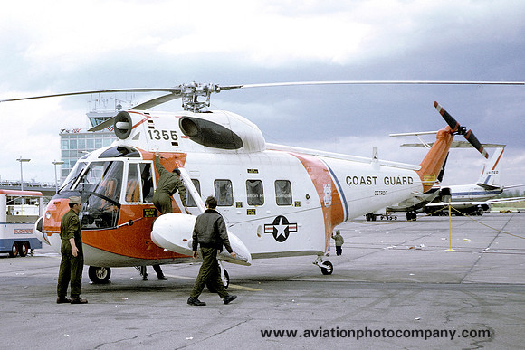 US Coast Guard Detroit Sikorsky H-52A CG1355 (1970)