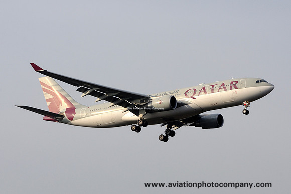 Qatar Airways Airbus A330-200 A7-ACK at Manchester (2013)