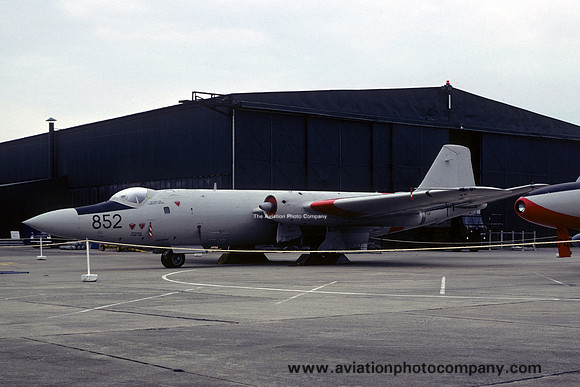 Royal Navy FRADU English Electric Canberra T.22 WT535/852 (1980)