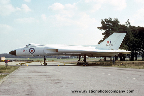 RAF Avro Vulcan B.1 XA903 stored at Farnborough (1980)