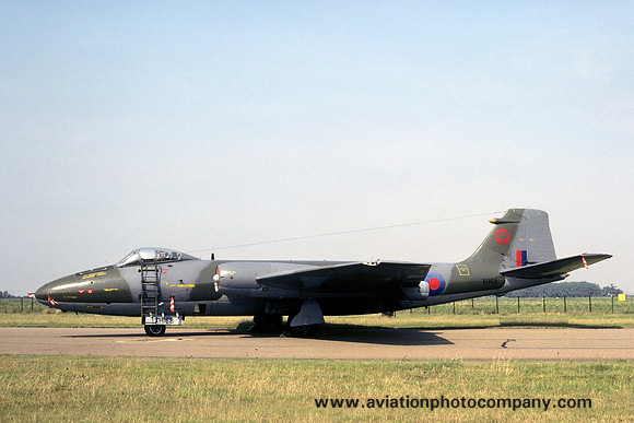 RAF 39 Squadron English Electric Canberra PR.9 XH168 (1980)