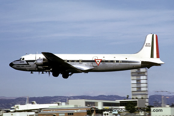 Mexican Air Force Douglas DC-6 10002 (1971)