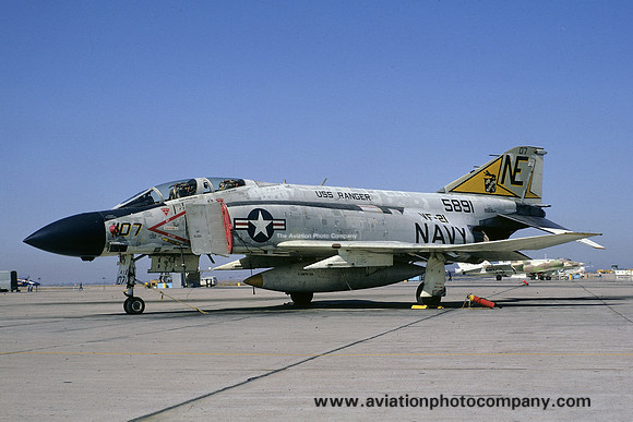 US Navy VF-21 McDonnell F-4J Phantom 155891/NE-107 (1971)