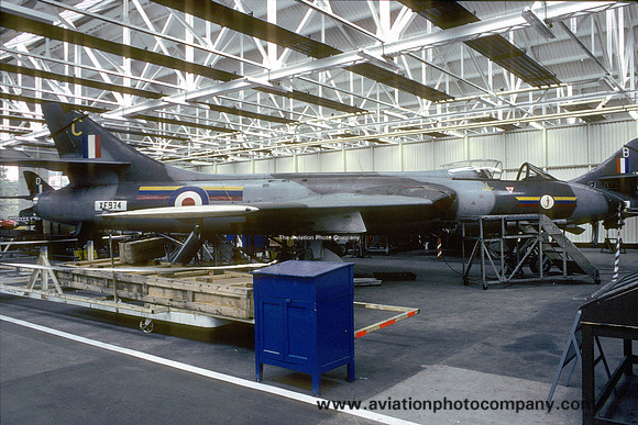 RAF 1 SoTT Hawker Hunter F.4 XF974 at RAF Halton (1990)