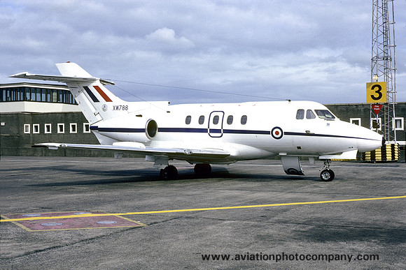 RAF 32 Squadron Hawker Siddeley HS.125 CC.1 XW788 (1990)