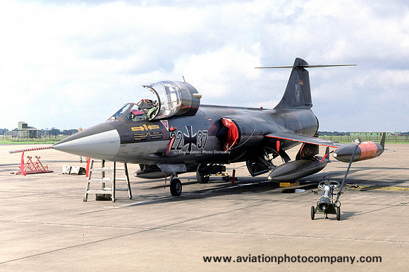 West German AF JBG31 Lockheed F-104G Starfighter 22+37 (1979)
