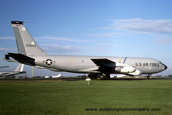 USAF Maine ANG 132 ARS Boeing KC-135A 56-3654 at RAF Mildenhall (1978)