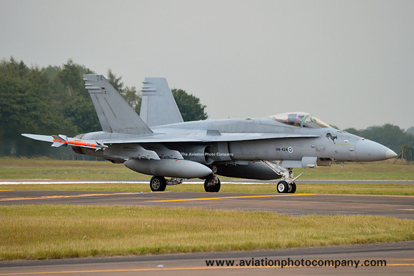 Finnish Air Force McDonnell Douglas F-18C Hornet HN-424 at RIAT Fairford (2015)