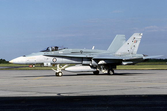 RAAF 3 Squadron McDonnell Douglas F/A-18A A21-6 (2001)