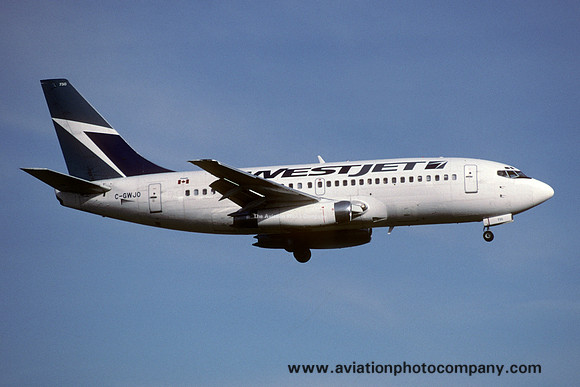 Westjet Boeing 737-200 C-GWJO (1999)