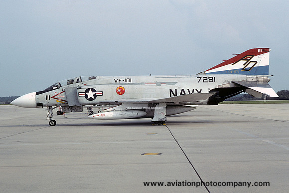 US Navy VF-101 McDonnell F-4J Phantom 152781/AD-111 (1975)