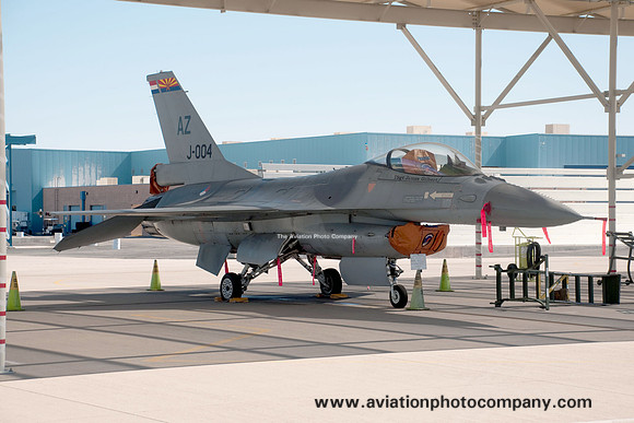 Dutch Air Force 152 FS GD F-16AM J-004/AZ at Tucson (2013)