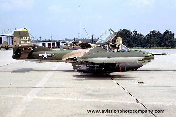 USAF AFRes 757 TFS Cessna A-37B Dragonfly 70-1303 (1977)