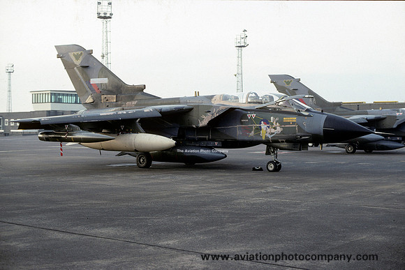 RAF 9 Squadron Panavia Tornado GR.1 ZD747/AL (1991)