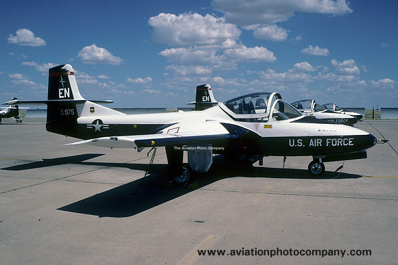 USAF 80 FTW 89 FTS Cessna T-37B Tweet 66-7975/EN (2000)
