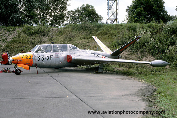 French air Force SLVSV33 Fouga Magister 420/33-XF (1987)