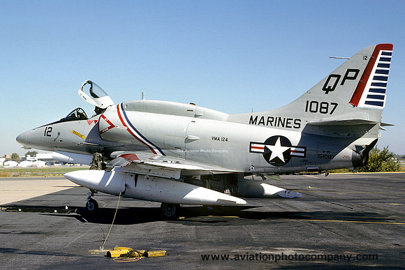 USMC VMA-124 Douglas A-4E 151087/QP12 (1978)