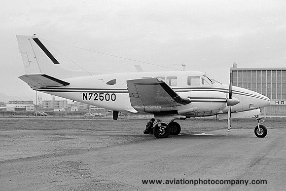 Beech Queen Air 80 N72500 at Reykjavik (1978)