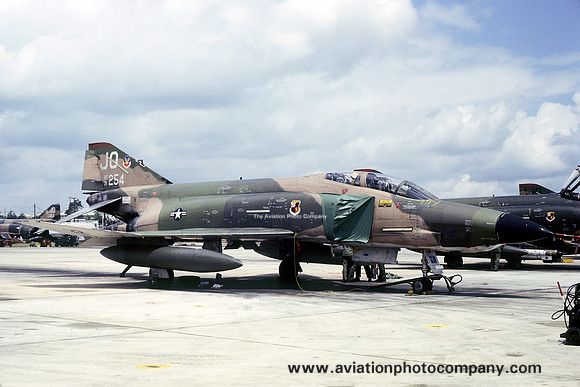 USAF 363 TRW 62 TRS McDonnell RF-4C Phantom 71-0254/JO (1979)