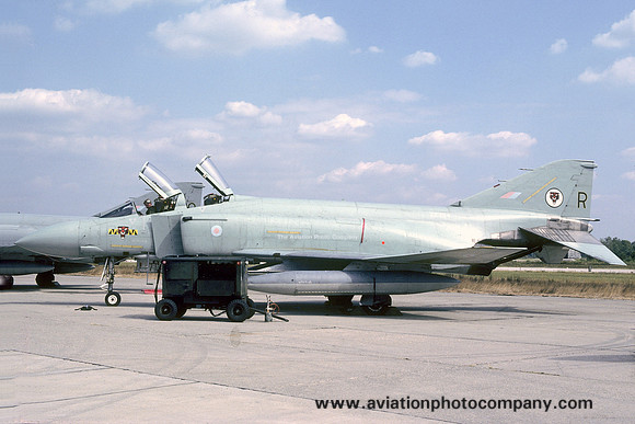 RAF 74 Squadron McDonnell F-4J Phantom ZE354/R (1985)