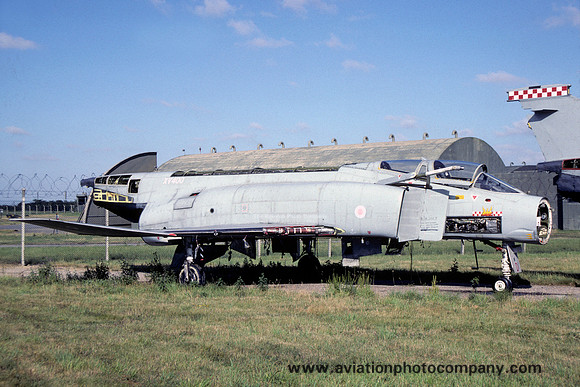 RAF McDonnell F-4M Phantom FGR.2 XV400 stored at RAF Wattisham (1991)