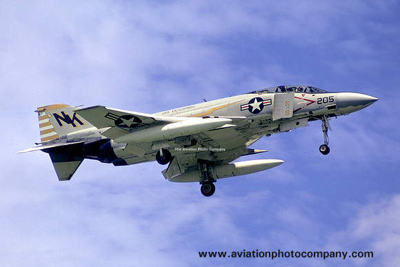 US Navy VF-142 McDonnell F-4J Phantom 155764/NK-205 (1972)