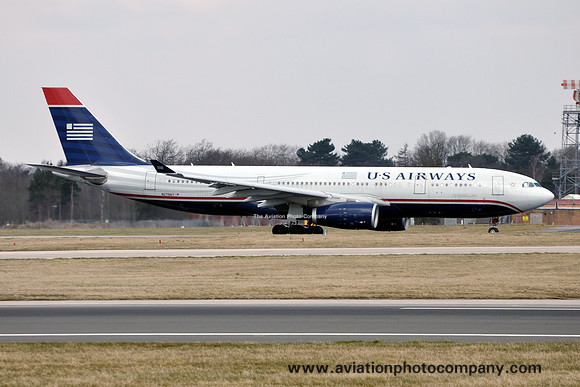 US Airways Airbus A330-200 N279AY at Manchester (2013)
