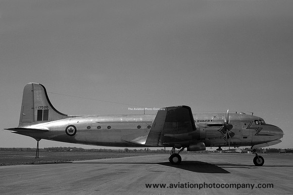 Royal Canadian Air Force 412 Squadron Douglas C-54M 17520 (1949)