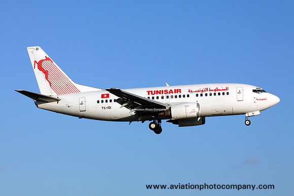 Tunisair Boeing 737-500 TS-IOI at Manchester (2013)