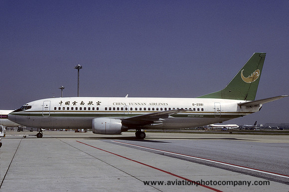 China Yunnan Airlines Boeing 737-300 B-2981 (1999)