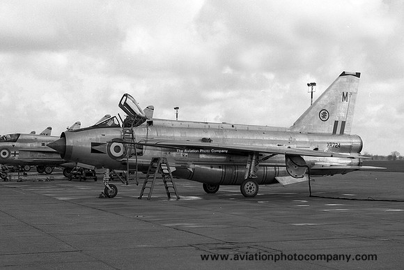 RAF 11 Squadron English Electric Lightning F.6 XR724/M at RAF Coltishall (1968)