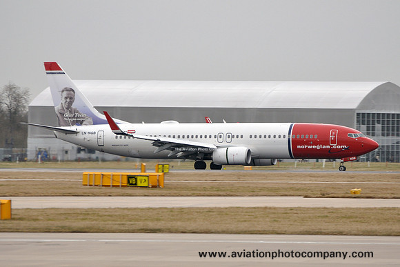 Norwegian Air Shuttle Boeing 737-800 LN-NMG at Manchester (2013)