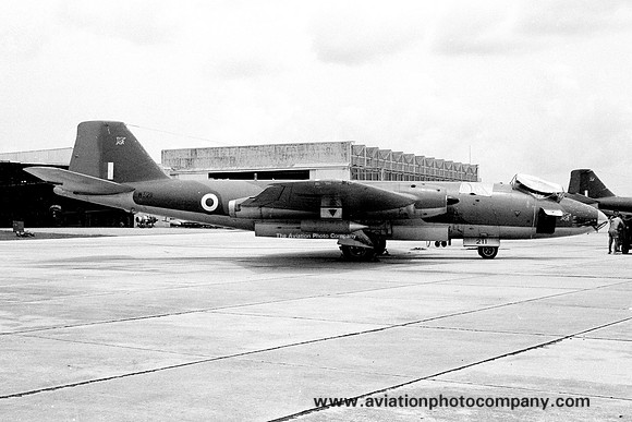RAF 45 Squadron English Electric Canberra B.15 WT211 at RAF Tengah (1966)