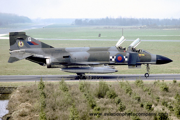 RAF 19 Squadron McDonnell F-4M Phantom FGR.2 XV484/G (1977)