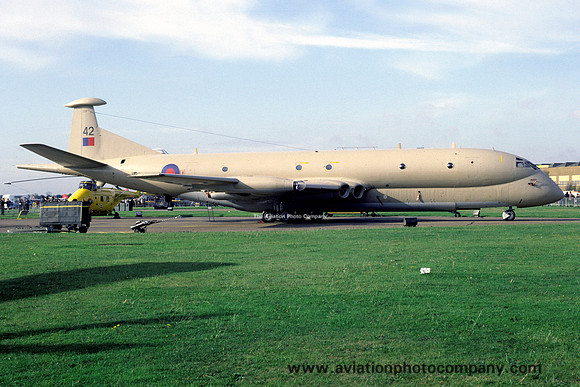 RAF Hawker Siddeley Nimrod MR.1 XV242 (1981)