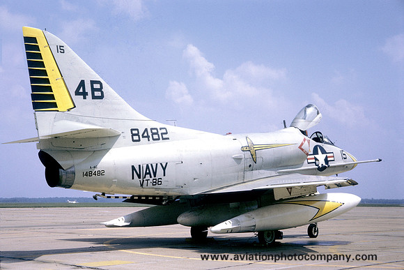 US Navy VT-86 Douglas A-4C Skyhawk 148482/4B-15 (1973)