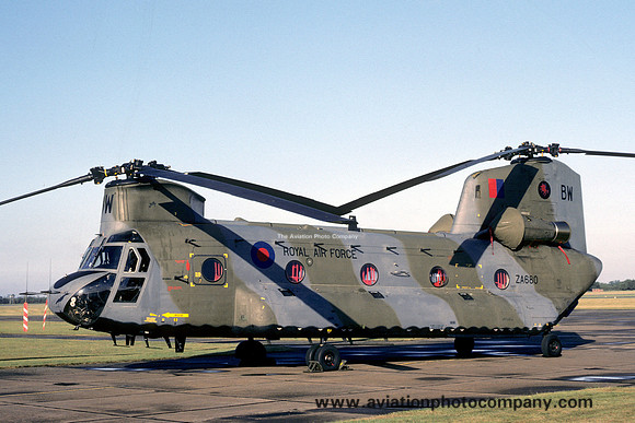 RAF 18 Squadron Vertol Chinook HC.1 ZA680/BW (1981)