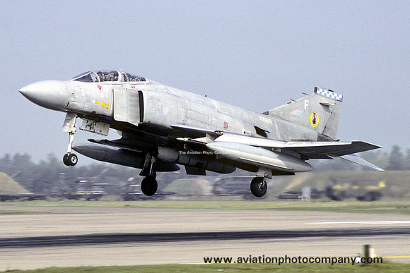 RAF 19 Squadron McDonnell F-4M Phantom FGR.2 XV400/F at RAF Wildenrath (1982)