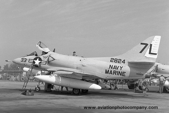 US Navy Los Alamitos Douglas A-4B Skyhawk 142824/7L33