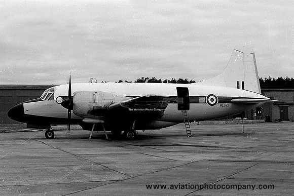 Royal Radar Establishment Vickers Varsity T.1 WL679 (1977)