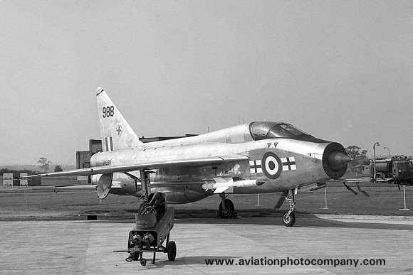 RAF 226 OCU English Electric Lightning T.4 XM988 (1968)