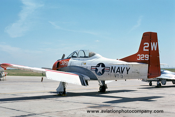 US Navy VT-3 North American T-28B 137749/2W-329 (1974)