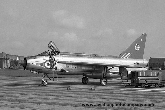 RAF 92 Squadron English Electric Lightning F.2 XN786/D (1968)