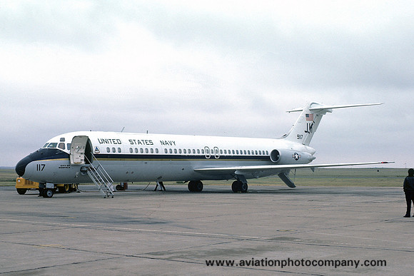 US Navy VR-1 Douglas C-9B Skytrain II 159117 (1974)