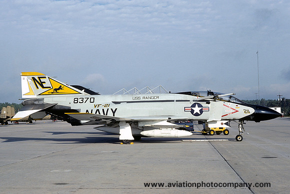 US Navy VF-21 McDonnell F-4J Phantom 158370/NE-211 (1975)