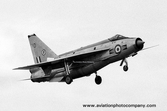 RAF 11 Squadron English Electric Lightning F.6 XR757/D (1970)